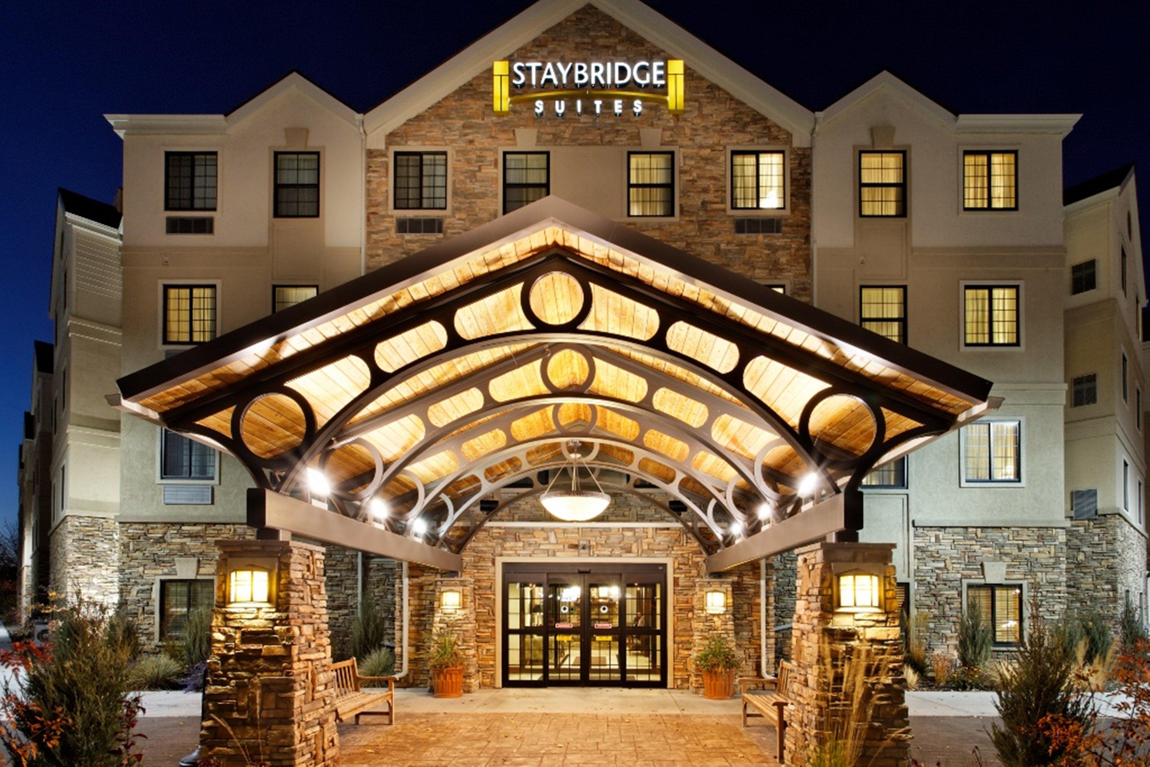 Staybridge Suites Dearborn By Ihg Extérieur photo