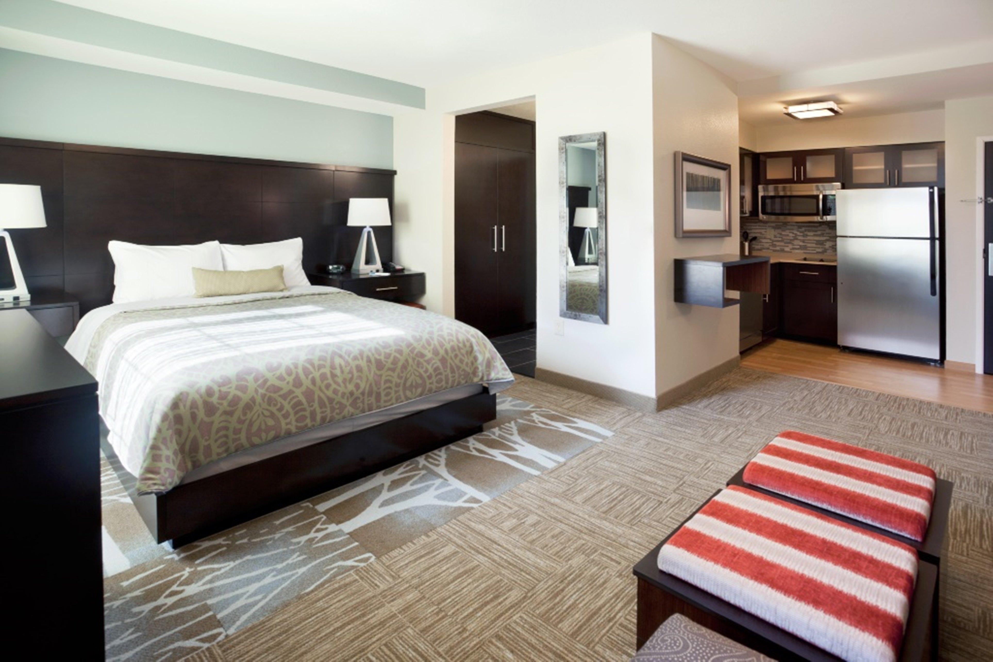 Staybridge Suites Dearborn By Ihg Extérieur photo